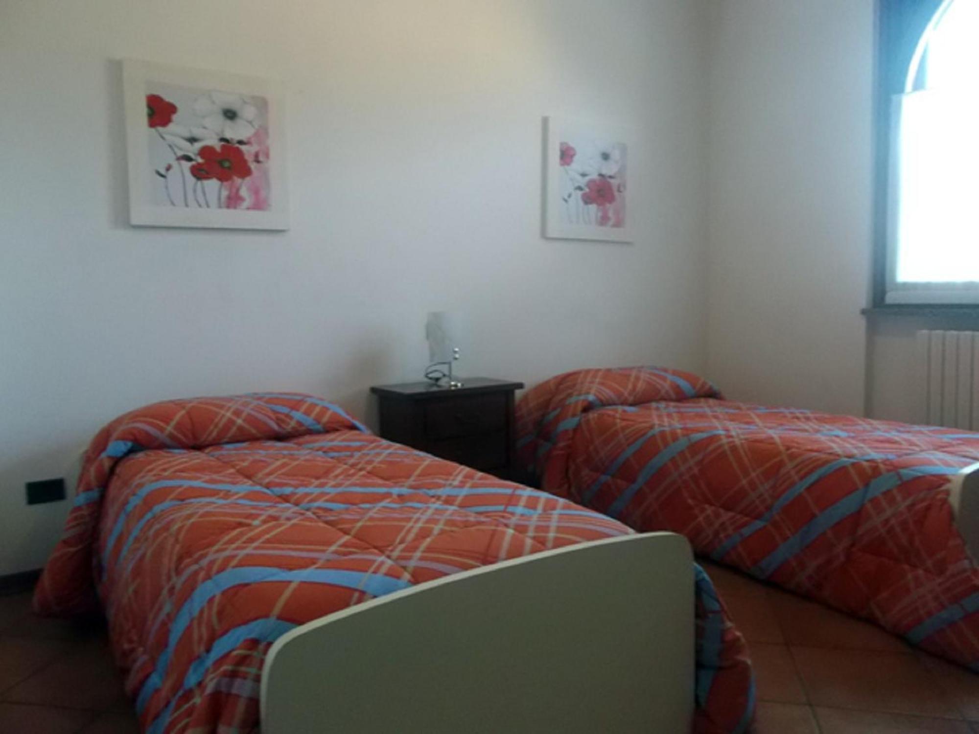 לינה וארוחת בוקר פרביאגו Crespi House חדר תמונה
